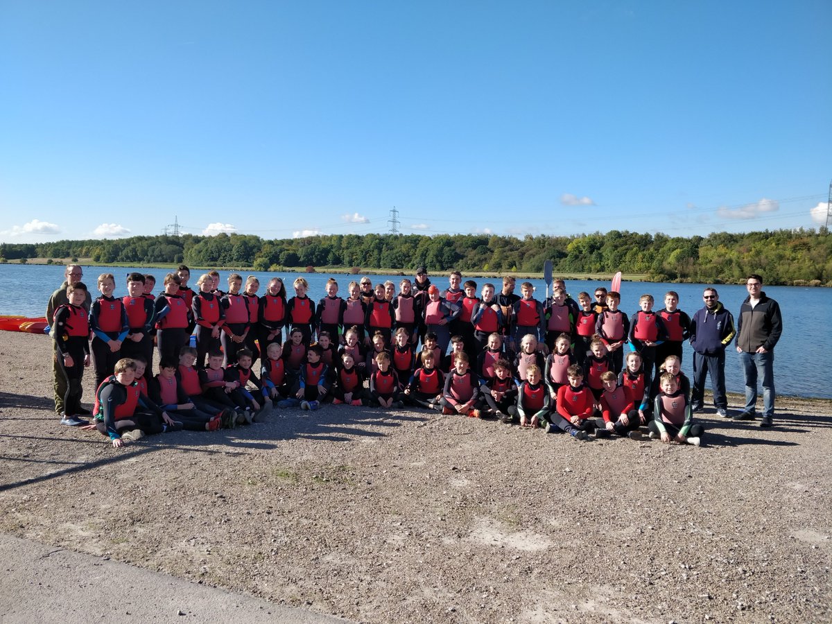 VickyMcMSM's tweet photo. Figures (y8) students at the Mount are having an amazing morning today at Rother Valley - watersports, team building &amp; challenging themselves to do more than they thought possible. #mountspirit @MSMHead @UKboarding #Sheffieldissuper @JesuitsBritain https://t.co/Dapgn5NgVS