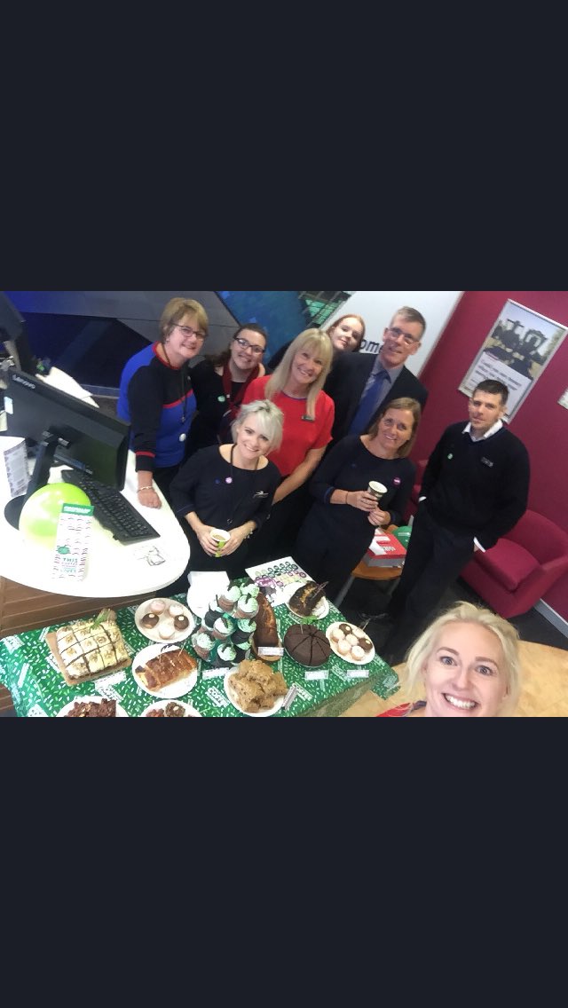 mrshollyleach's tweet photo. Absolutely loving all the cakes across the District today for @macmillancoffee 😋🍰🎂🍰🍰🍰🤗 https://t.co/5Zmn3ZWEUi