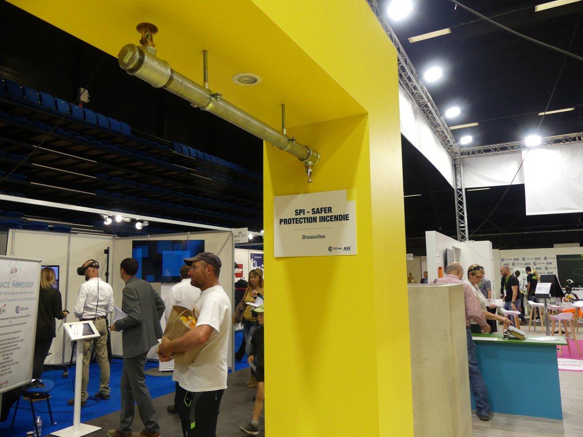 CCI_Ain's tweet photo. Village #AinSavoirFaire 🚒 #Sécurité #Bâtiment avec #BoyardMetal #ChazeyBonsPrefa #FeugierEnvironnement #FMGVannes #Gallin #Iswip @MIHB01 #MSATheSafetyCie @Msm_Signaletic #Polieco #SNHsas #SarlMEI @SensusFrance #SPISaferProtectionIncendie @Stratuspack ➡https://t.co/nmHUGsNZhn https://t.co/INn5IcGNXt
