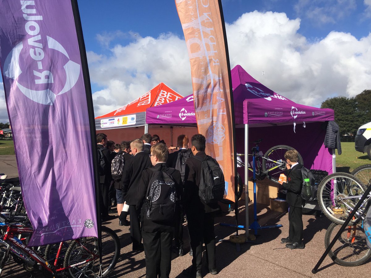 Headlands_PE's tweet image. The #teamheadlands #bikelibrary is in full swing!