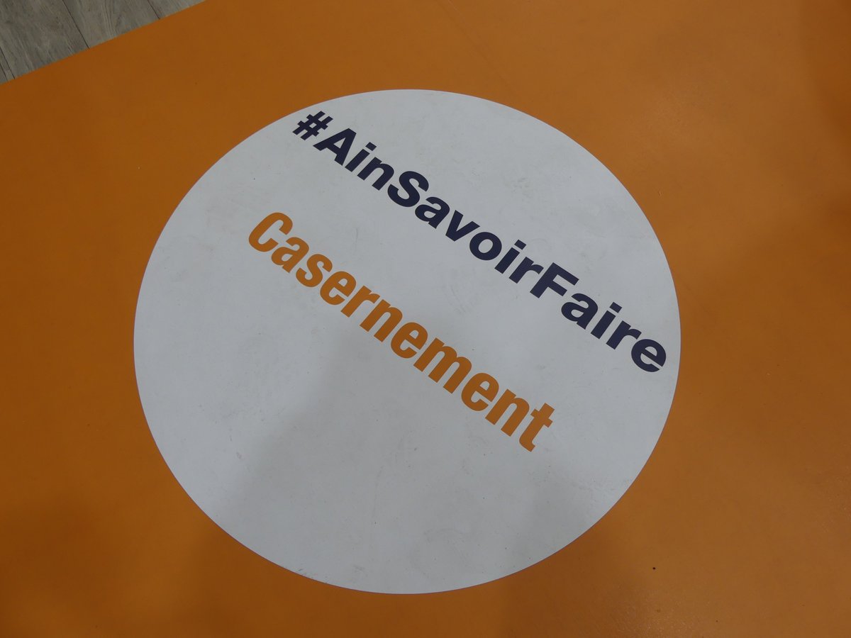 CCI_Ain's tweet photo. Visite du Village #AinSavoirfaire #Casernement avec les entr. #ASCA #BoyardMetal @CXW_Group @Creastuce #Eligor @fermob_fr #GabrielRobez #GroupeBrunet #Iswip #JLKFrance @MSM_Signaletic #Slimpack #SteOra ➡ leurs produits à retrouvez ici : https://t.co/nmHUGsNZhn https://t.co/B0Src9rqxS
