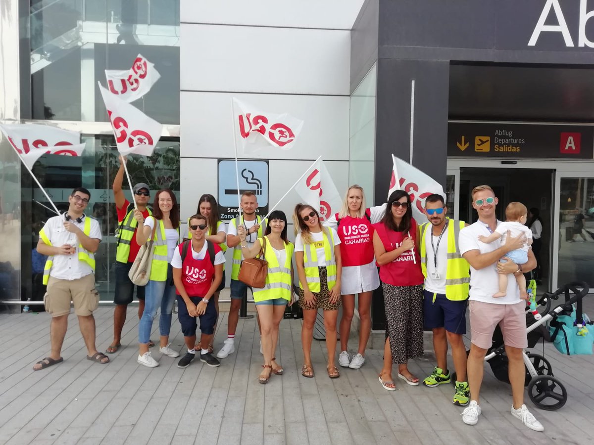 Hans_Elsen's tweet photo. In Duitsland, Italië, Spanje, Portugal, Nederland en België leggen ryanair medewerkers vandaag massaal het werk neer. Een nooit gezien Europees vakbondsfront met een gemeenschappelijk eis : Het lokaal arbeidsrecht moet toegepast worden! #ryanairstrike #Avanti  #Ryanairmustchange https://t.co/7uUMLPZAbu