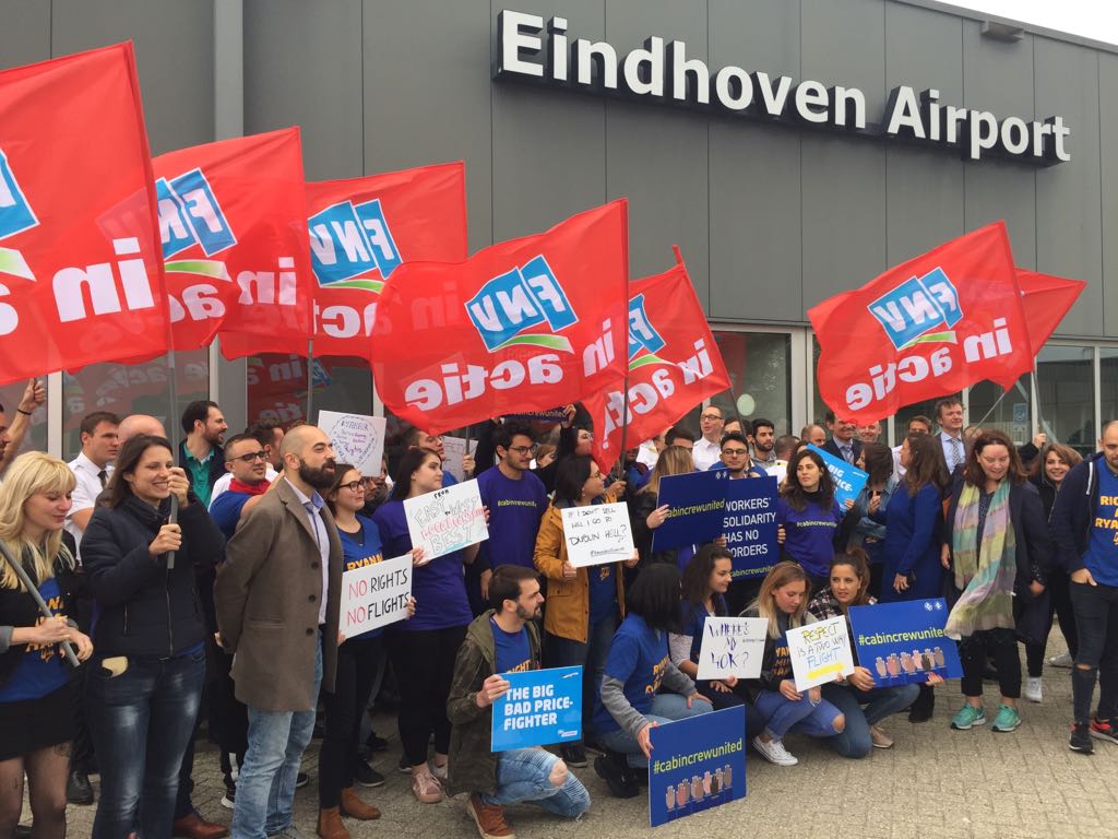 Hans_Elsen's tweet photo. In Duitsland, Italië, Spanje, Portugal, Nederland en België leggen ryanair medewerkers vandaag massaal het werk neer. Een nooit gezien Europees vakbondsfront met een gemeenschappelijk eis : Het lokaal arbeidsrecht moet toegepast worden! #ryanairstrike #Avanti  #Ryanairmustchange https://t.co/7uUMLPZAbu