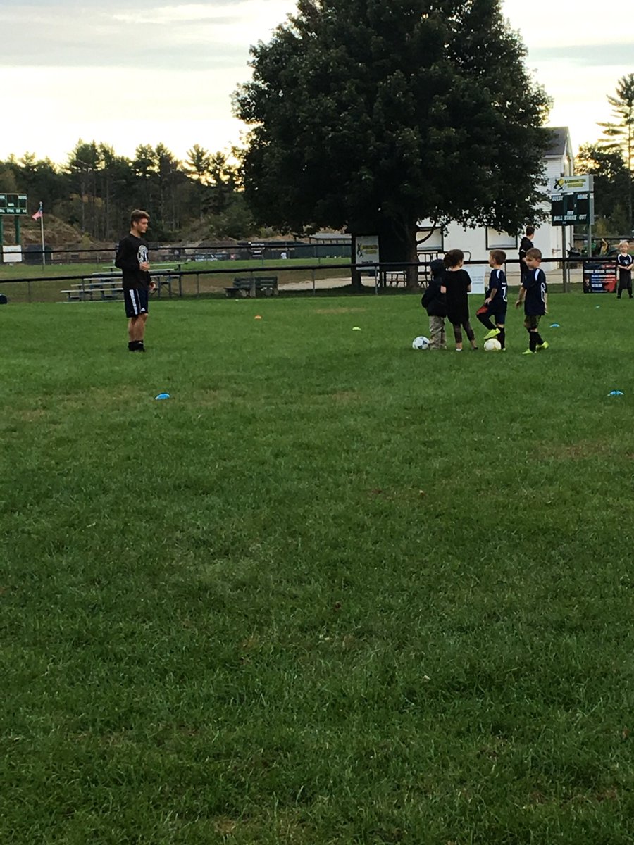 MrsMoralesCBNA's tweet photo. Last night at @BarringtonStorm soccer, we were pleasantly surprised with the help of CBNA boys’ soccer 👏🏼 So fun! Thank you, Looch, Cayden, Patrick, &amp; Coach Gompert! @CbnaBoysSoccer #lovemyjob #proudteacher #myboyslovemystudents https://t.co/27aR3AyUvt