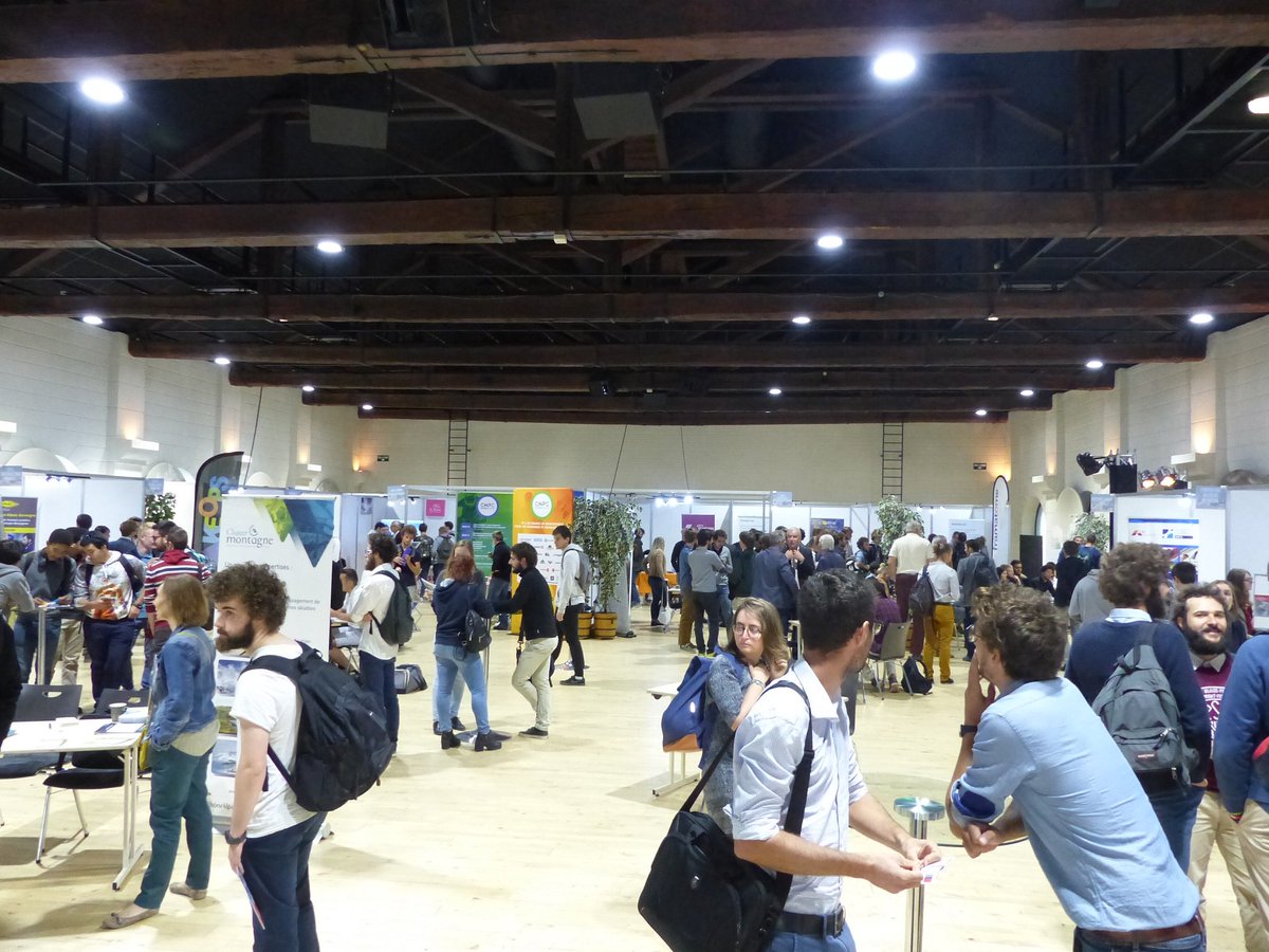 ArtsetMetiers_'s tweet photo. #TechnOSommet à #Chambery la suite ‼️Aujourd'hui le #forum emplois/stages bat son plein avec @MndGroup @groupe_cnpc @trimet_se @GroupeColas @KeopsConception @VINCI_fr @pole_emploi @Framatome_ @CCI_Savoie @La_Rosiere1850 @UIMMSAVOIE @ENGIEgroup @Carnot_ARTS @UEAM… https://t.co/7Mc3Mixf7Y