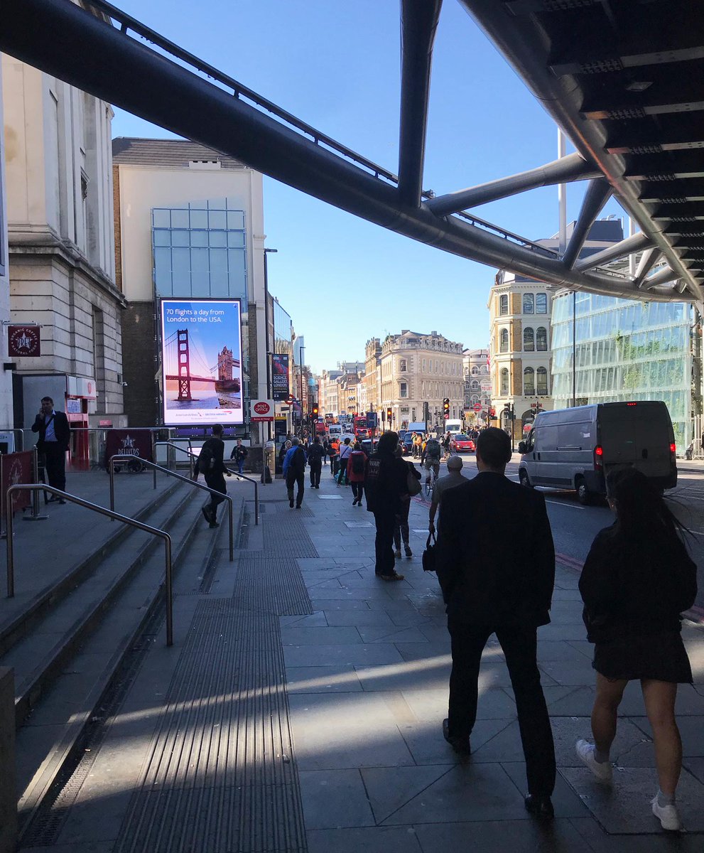 Wildstone_Cap's tweet photo. London’s newest digital advertising panel has just been installed on Borough High Street at London Bridge. This is the product of the combined talent and hard work of all at Wildstone. https://t.co/D0OSAc7i3C