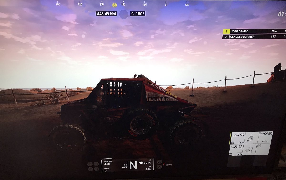 SergioLillom's tweet image. 445 km después parece que se hace de noche camino de Uyuni #Dakar18 #DakarTheGame @DakartheGame