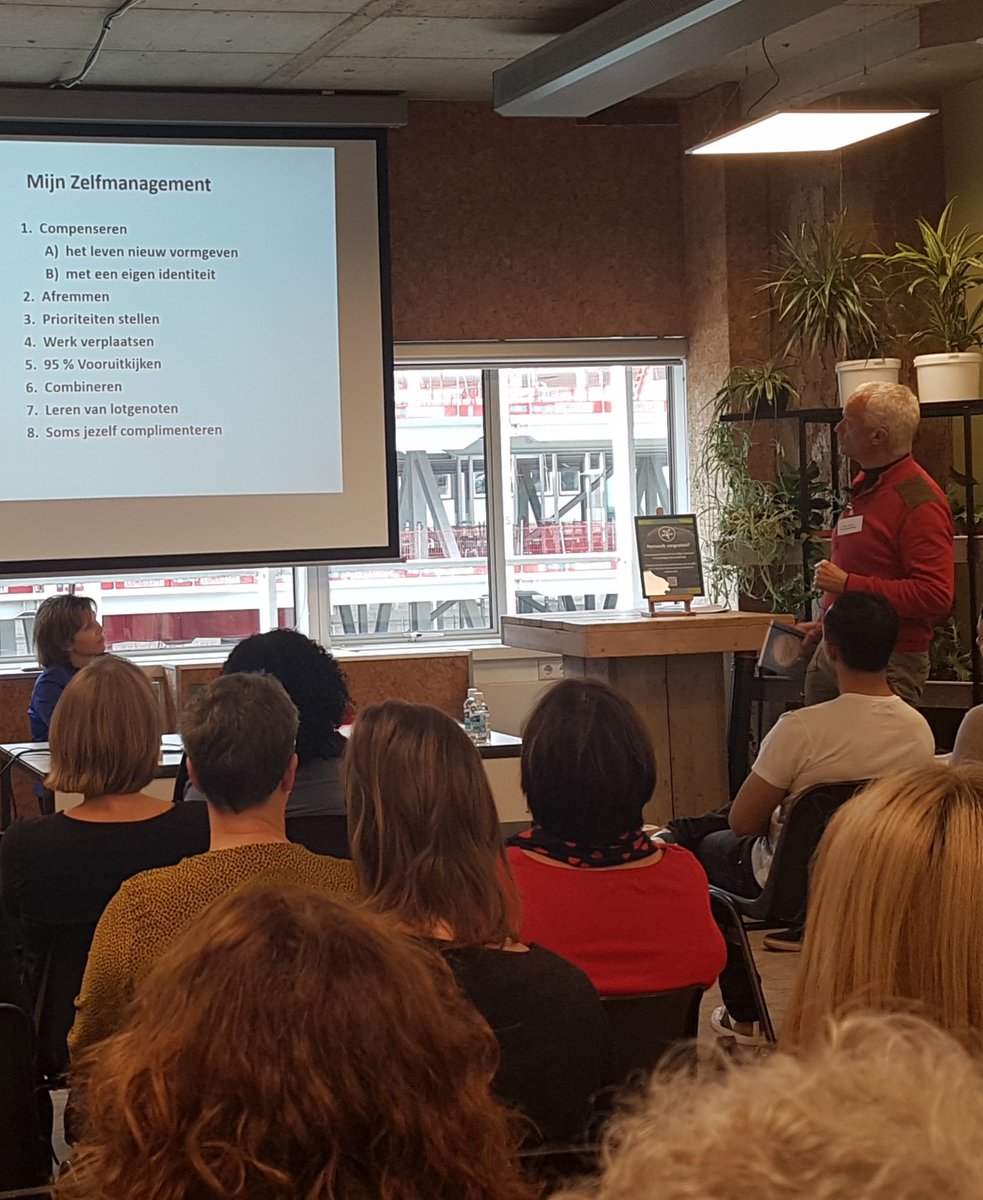 Reno Huibers vertelt over zijn leven na een hersenbloeding. #Zelfmanagement vanuit #cliëntenperspectief op de kick-off bijeenkomst Landelijk Platform Zelfmanagement <a href="/KCZorginnovatie/">Kenniscentrum Zorginnovatie</a>