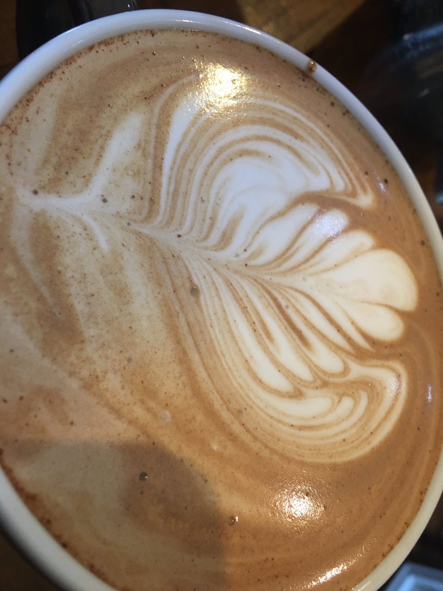 thepickledbar's tweet photo. Warm up with a yummy Hot Chocolate or a Chai Latte ☕️ #getplump #hotchocolate #chai https://t.co/R7MhydT6dY