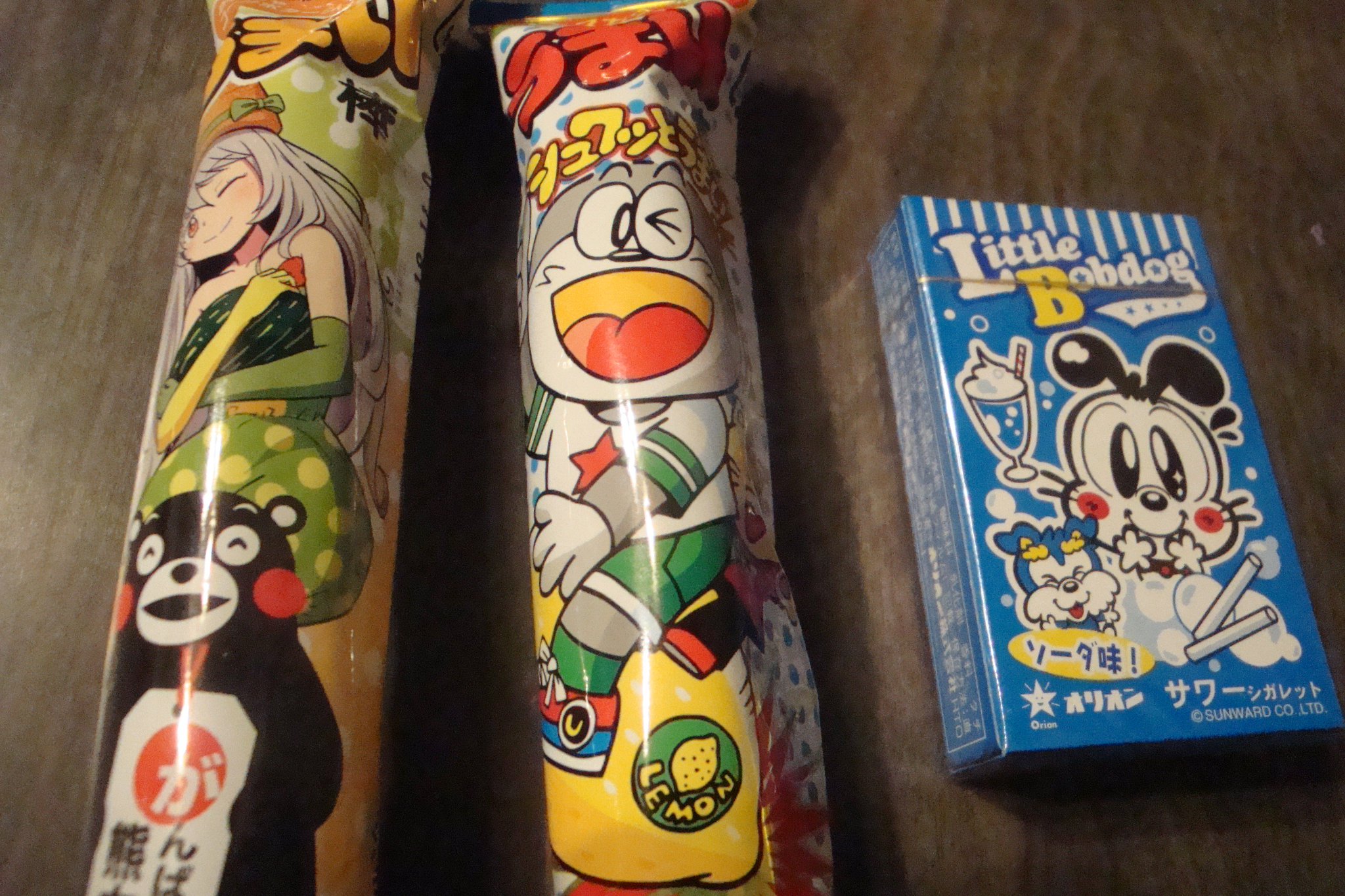 駄菓子屋 磯部商店 No Twitter 意外と知られていない駄菓子のキャラクター 1うまい棒 うまえもんと妹のうまみちゃん 1オリオンシガレットの一部商品 ボブドッグ 1おやじ汁ジュース 目玉おやじ 目玉のおやじは誤り 1クッピーラムネ うさ雄と