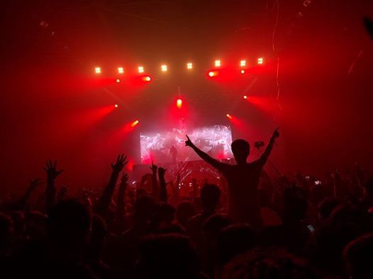Mh43india's tweet photo. Mh43India Live In Concert : Phoenix Marketcity, Kurla https://t.co/3yAFFkw5wk