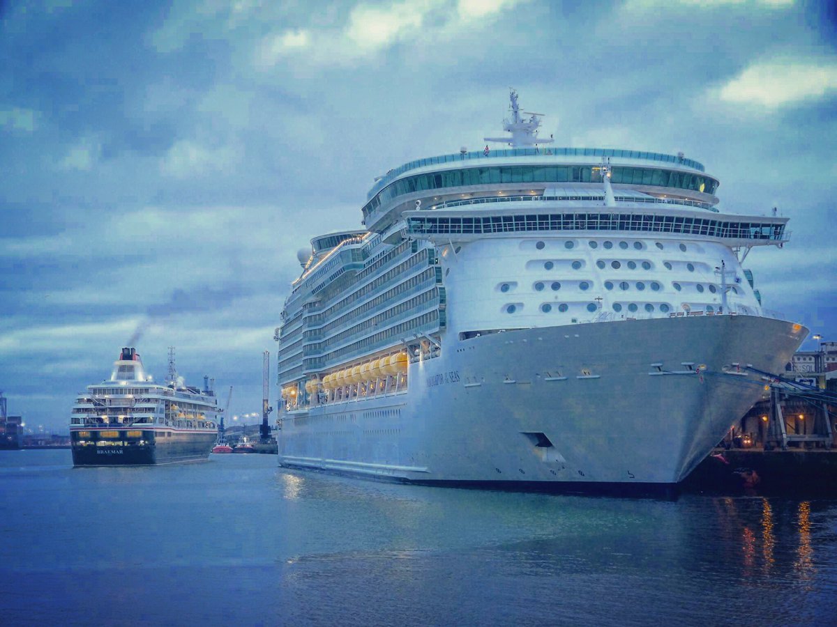 nauticallyspeak's tweet image. It’s Friday!!!!!!

Is anyone off on a cruise today or over the coming weekend? If so why not share with us below! 

#CruiseFriday #WeekendComing #CruiseExcitement #Cruise #Cruising #Cruiseblogger #Cruisemarsh