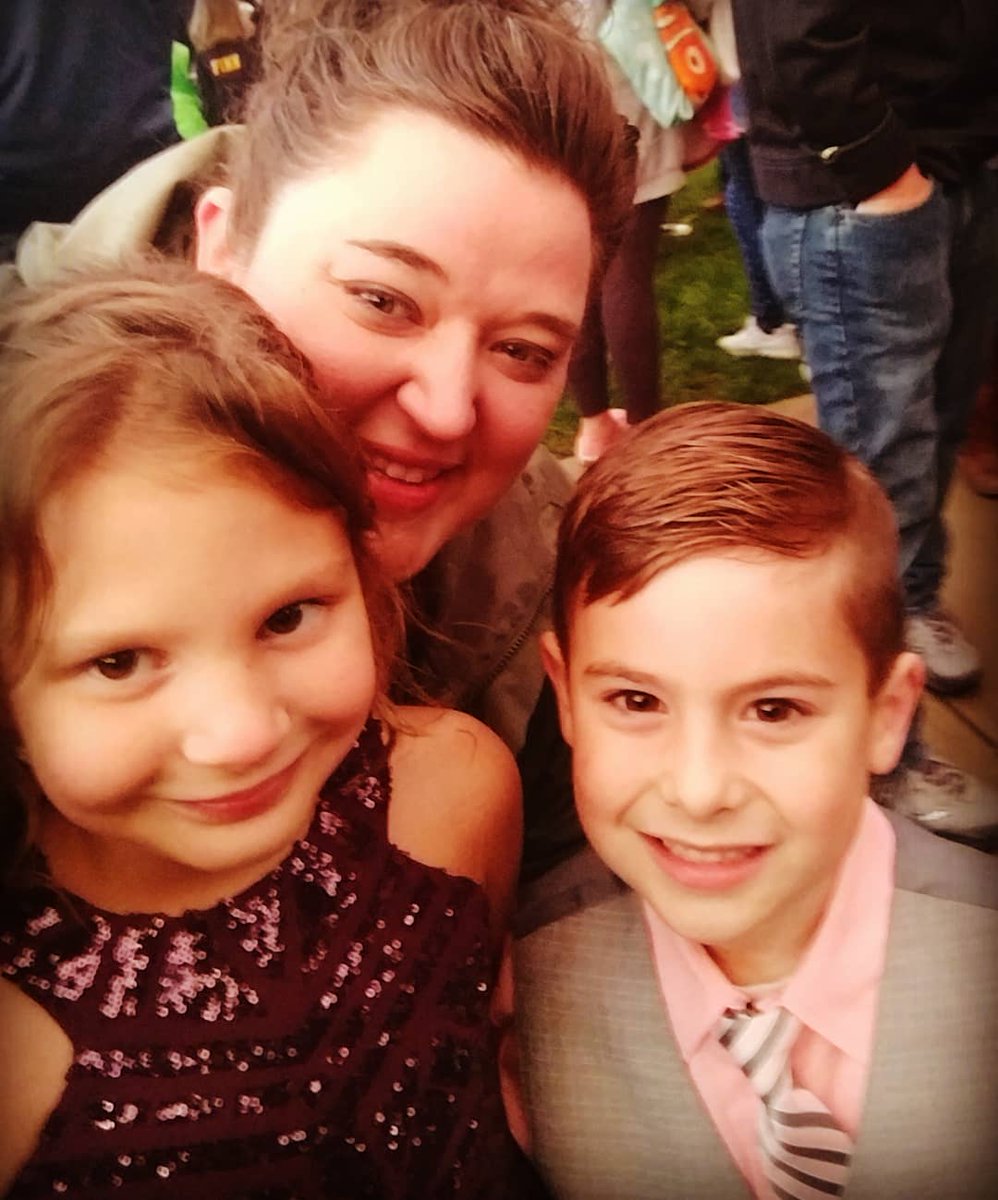 MrsPamelaDixon's tweet image. #Wendys1stselfie
#pumpkinshow2018
#elephantear
#sweetTIGERS