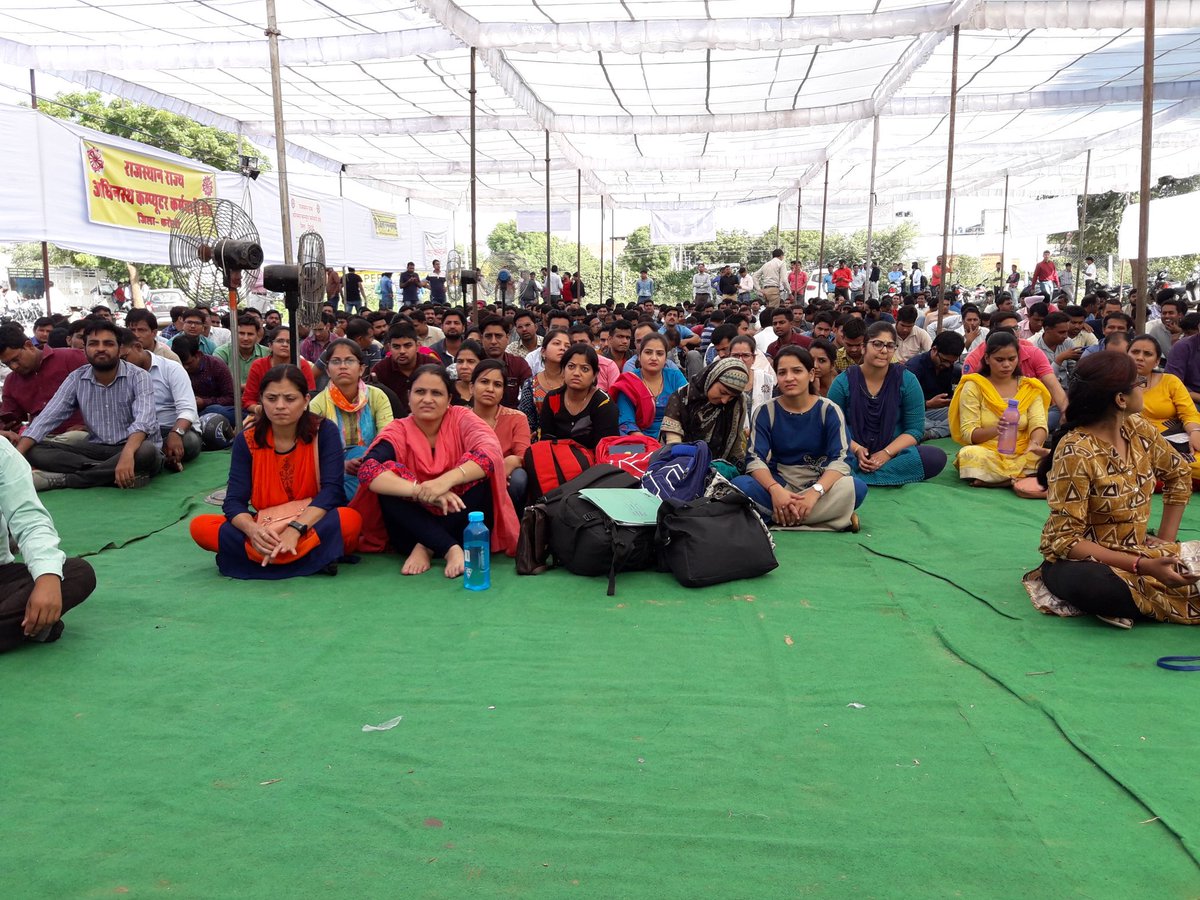 IA ने किया 24x7 काम !!
जो कभी हुआ करता था रेगिस्तान,
उसे बना दिया डिजिटल राजस्थान !!!
 #3600forIA लेकर रहेंगें, लेकर रहेंगे !!!
#IA_On_Mass_Leave
#ShaheedBhagatSingh
<a href="/1stIndiaNews/">First India News</a>
<a href="/Swap_Anchor/">Swapnil Vairagi</a>
<a href="/zeerajasthan_/">ZEE Rajasthan</a>
<a href="/News18Rajasthan/">News18 Rajasthan</a>