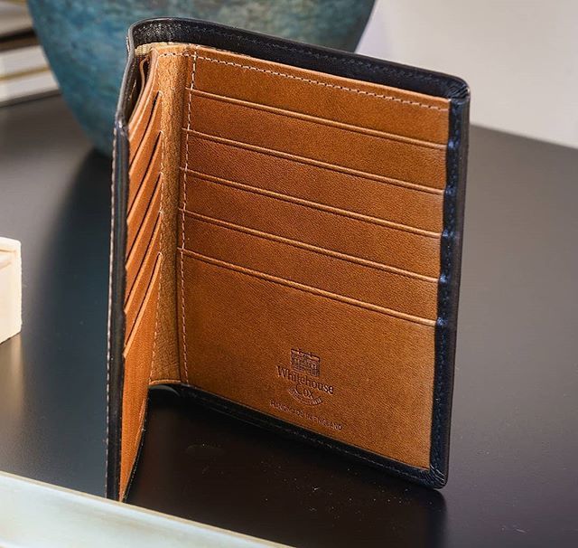 Gentlemen, what's your wallet of choice? #WhitehouseCox #HandmadeInEngland ift.tt/2P0jPpq