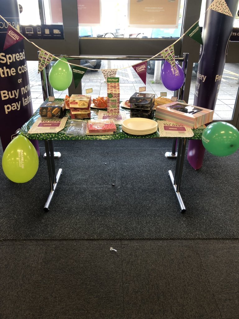 lealaura35's tweet photo. Supporting @macmillancoffee https://t.co/1izjAROQ4d