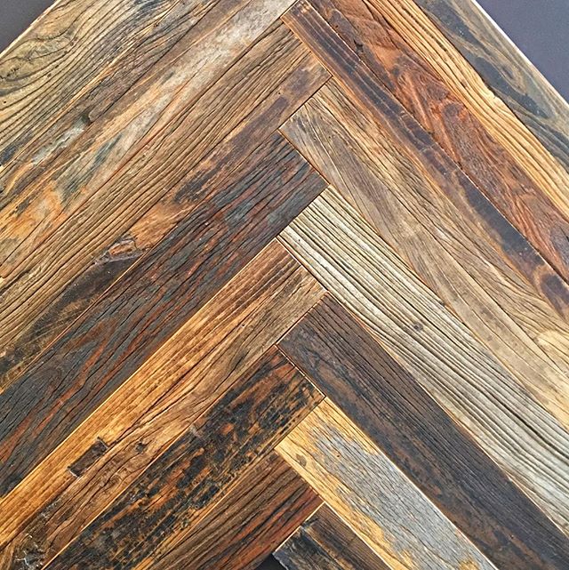 Our Bruadarach Spirit reclaim Elm Herringbone is between 100 and 300 years old. #sustainabledesign #reclaimed #reclaimedflooring #herringbone zpr.io/6DbEf zpr.io/PF5xt