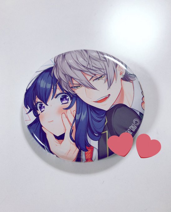 缶バッジはこんな感じです💖 