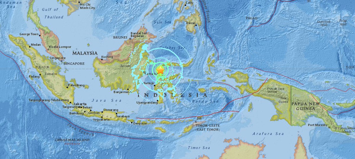 NST_Online's tweet photo. #NSTFLASH: Major 7.5 magnitude earthquake strikes off Sulawesi, Indonesia, hours after milder tremblor destroyed homes. Tsunami alert has been issued. https://t.co/aTT3GijpOQ
