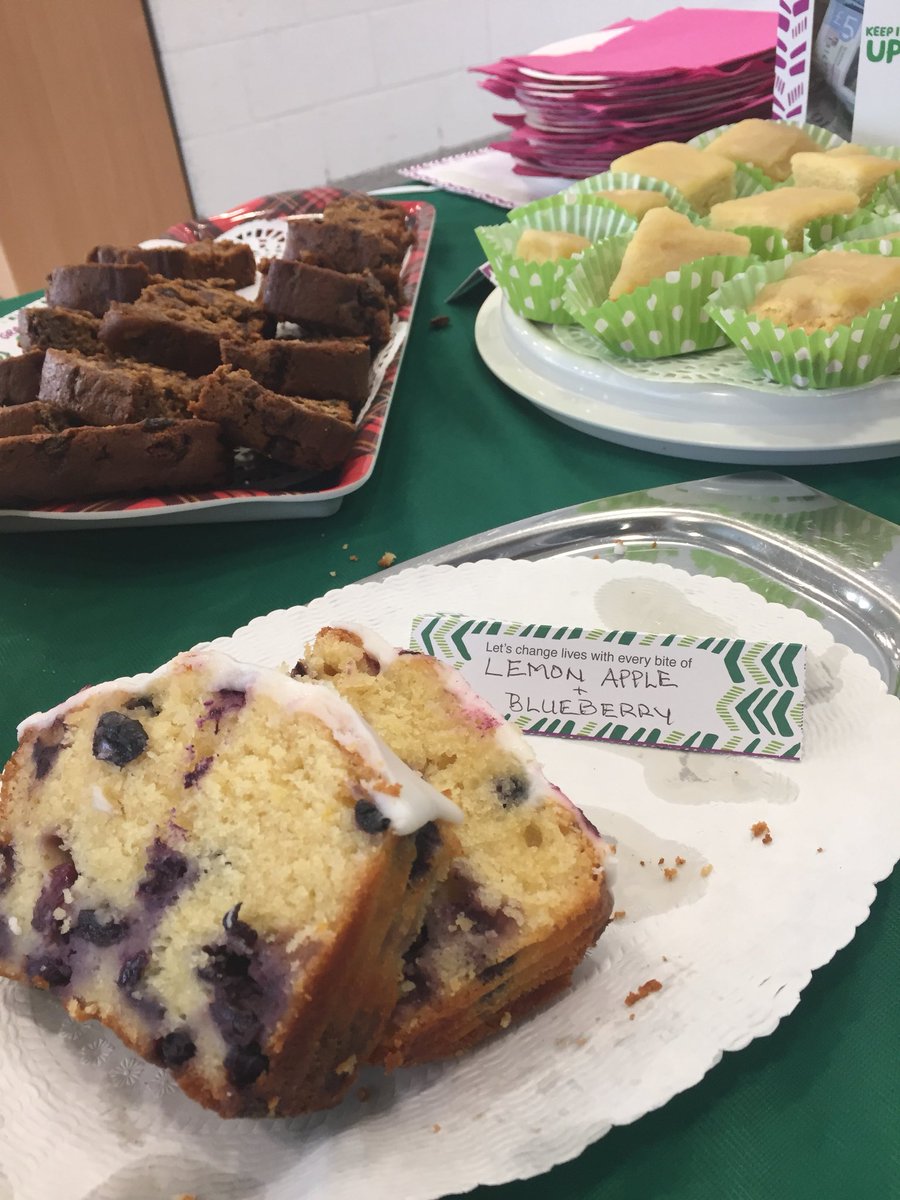 MacDundeeLib's tweet photo. Only two bits of this delicious cake left, who said books and cake don’t mix? @dundeelibraries https://t.co/c5yXVCKVTZ