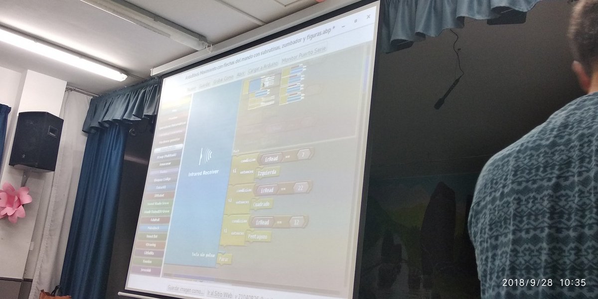 cgalora's tweet photo. Hoy dando un taller de robótica junto con Guadalinfo Almogía en el C.E.I.P. Padre Miguel Sánchez de Almogía #guadalinfo #robotica #makeblock #álora #almogía @AlmogiaG @RedGuadalinfo https://t.co/dh0YrOFD24