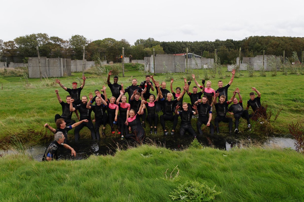 Prommenz's tweet photo. TEAMBUILDING
Afgelopen zaterdag hebben wij in 2 teams een 1100 meter lange stormbaan met 14 hindernissen over water en land gedaan. Snelheid, efficiëntie en samenwerking waren vereiste! https://t.co/WsNbMWzZyt