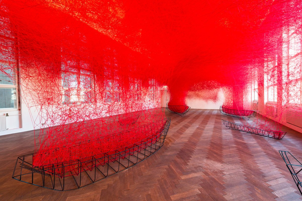 Wart ihr schon am #HÖHENRAUSCH? Noch bis 14.10. könnt ihr im OÖ Kulturquartier imposante Kunstprojekte zum Thema #Wasser über und unter den Dächern der Stadt entdecken! Täglich 10 bis 20.30 Uhr
Ausstellungsansicht: Chiharu Shiota, Uncertain Journey / Foto: Saxinger