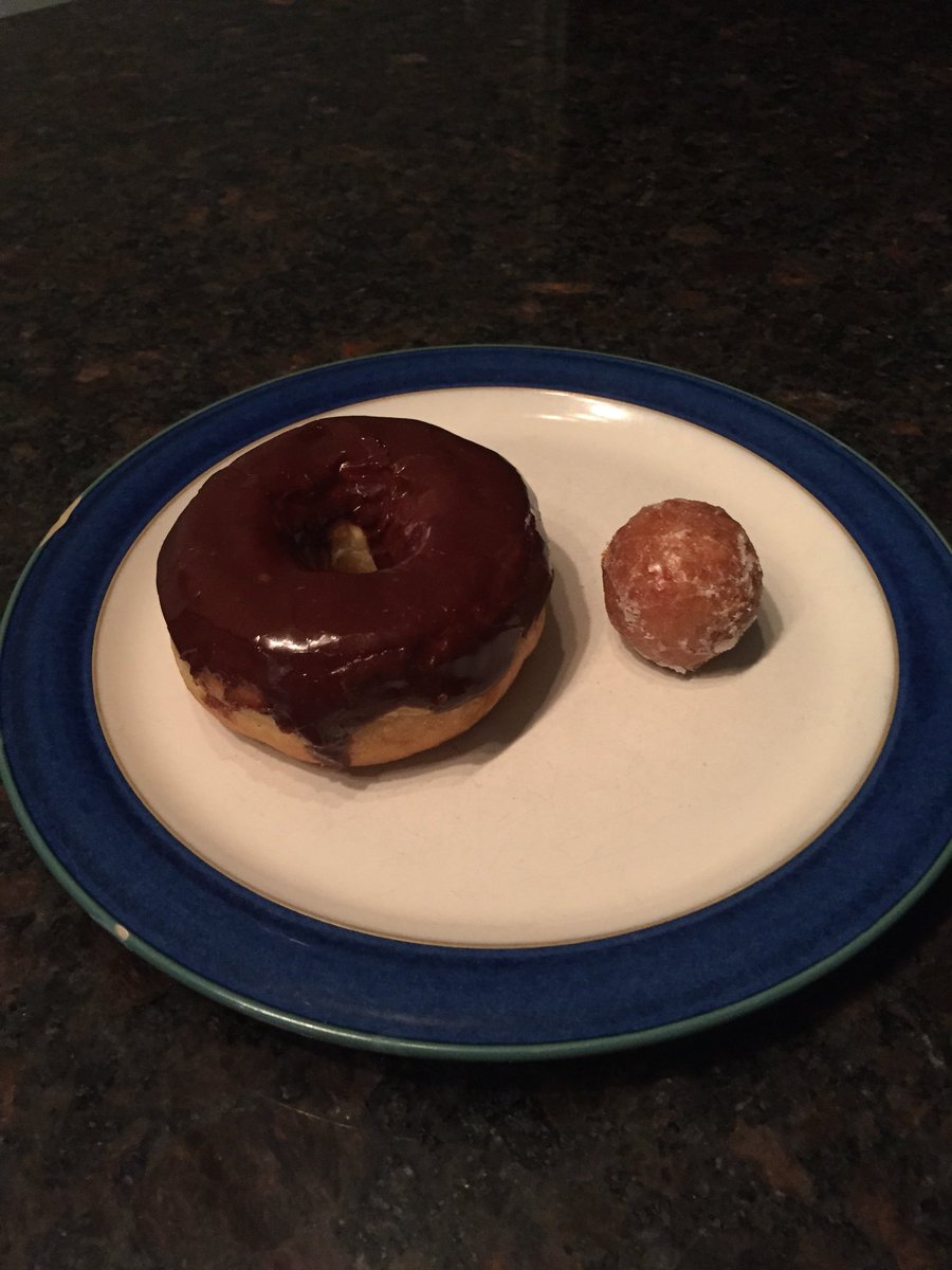 Shonkgrade7sci's tweet photo. What’s your timbit number?  How many timbits would you need, to pick the timbits over a donut? https://t.co/8ivuVKi9kE