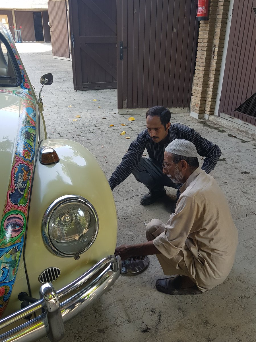 GermanyinPAK's tweet photo. This is Khalid, who repaired the brakes of my #Foxy today. What a great and friendly man, knows the bug inside out, admirable knowledge to preserve this heritage!  Thank you khalid!! https://t.co/80qHHS8wYd