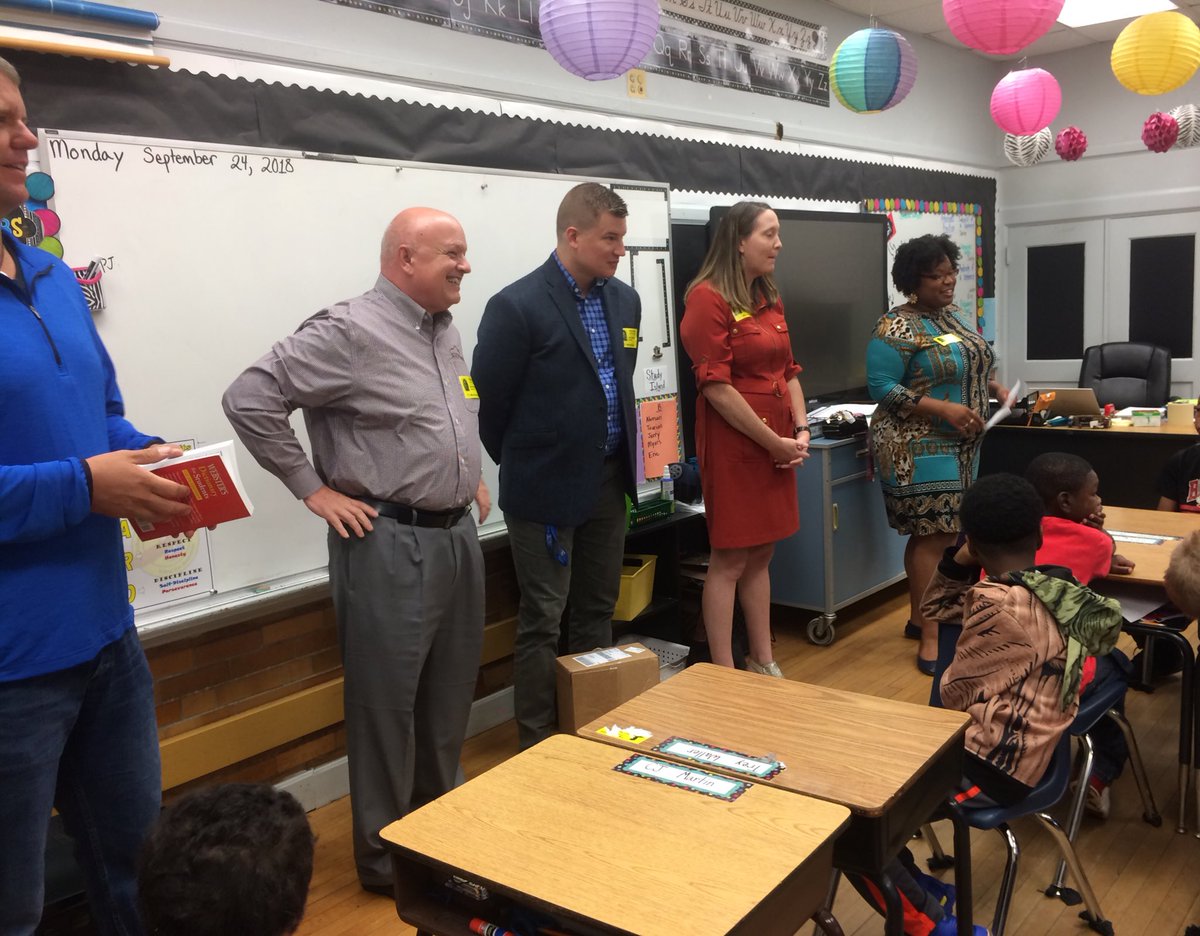 Kristin7rs's tweet photo. Thank you Rotary club for giving our third graders dictionaries. You have no idea how much joy you brought today. #TCMSoars #ReinvestinLCS #Rotary https://t.co/u6ucRL9WS9