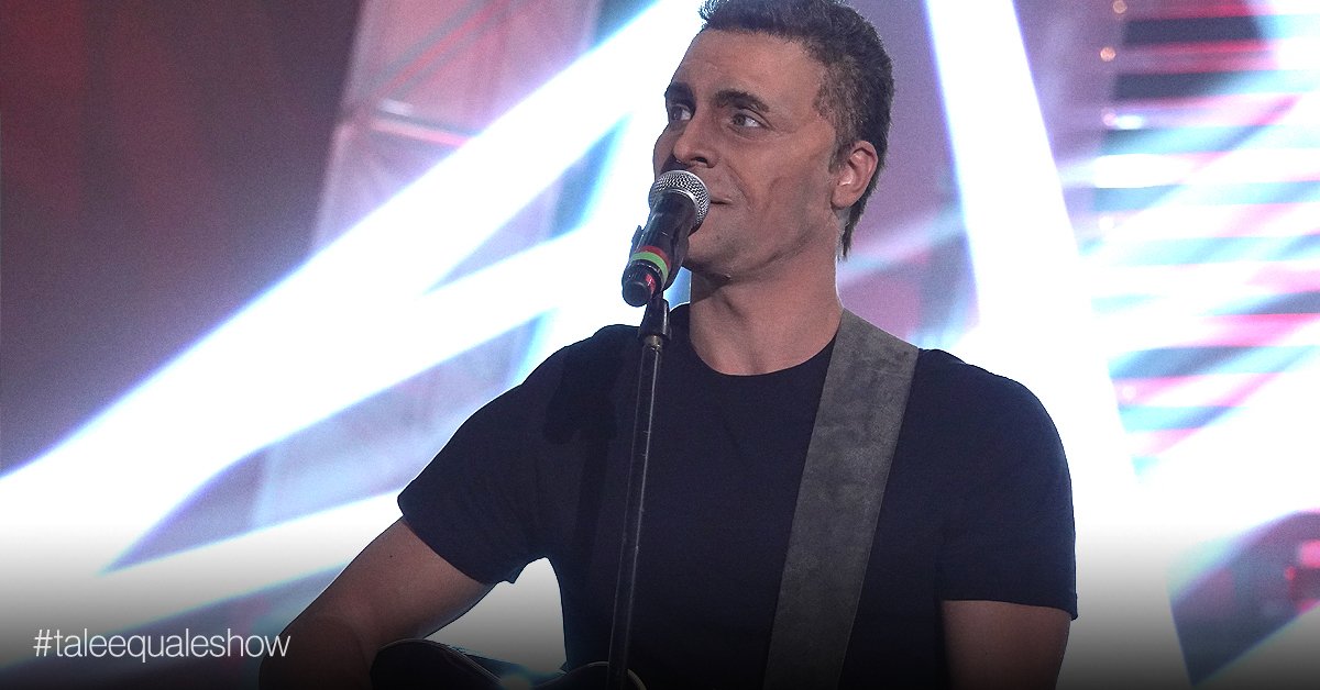 taleequaleshow's tweet photo. Oggi #MarioErmito è lui @ALEX_BRITTI! Come se l’è cavata?
#taleequaleshow https://t.co/af9S3mqLsR
