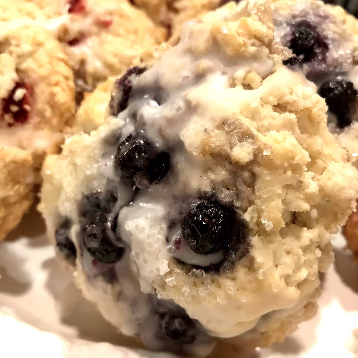penniecake's tweet photo. Gotta get scones on Friday! https://t.co/bpCNH3t6bk