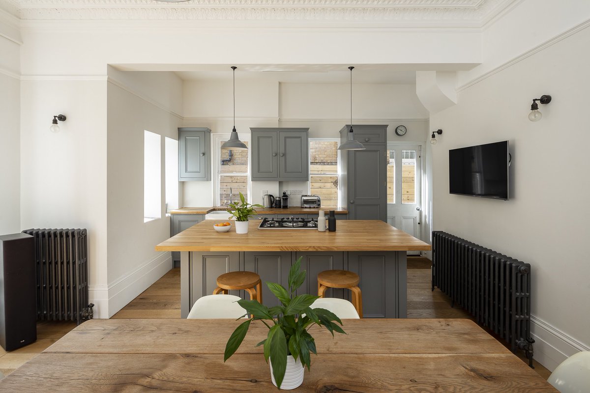 Design2London's tweet photo. That Friday feeling gets greater when you know you're going home to this amazing kitchen! #design #extension #designsquared #house #london #garden #interior #interiordesign #archdaily #archilovers #inspiration #houzz #idealhome #designsquared #photography #living #archilovers https://t.co/GXn46rjN1q