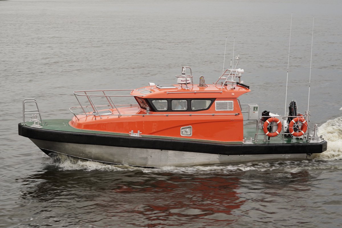 Harken_SandR's tweet photo. Discover how S-RIBS Custom Boatbuilding used the Harken Industrial Tight Radius System (TR31) to improve the safety of crew and pilots on one of their vessels: https://t.co/ciC74dHTjW

#HarkenIndustrial #CommercialMarine #SaferAtSea #SafetyAtSea #TR31 #FallRestraint #CaseStudy https://t.co/jaQ8CbAGm7