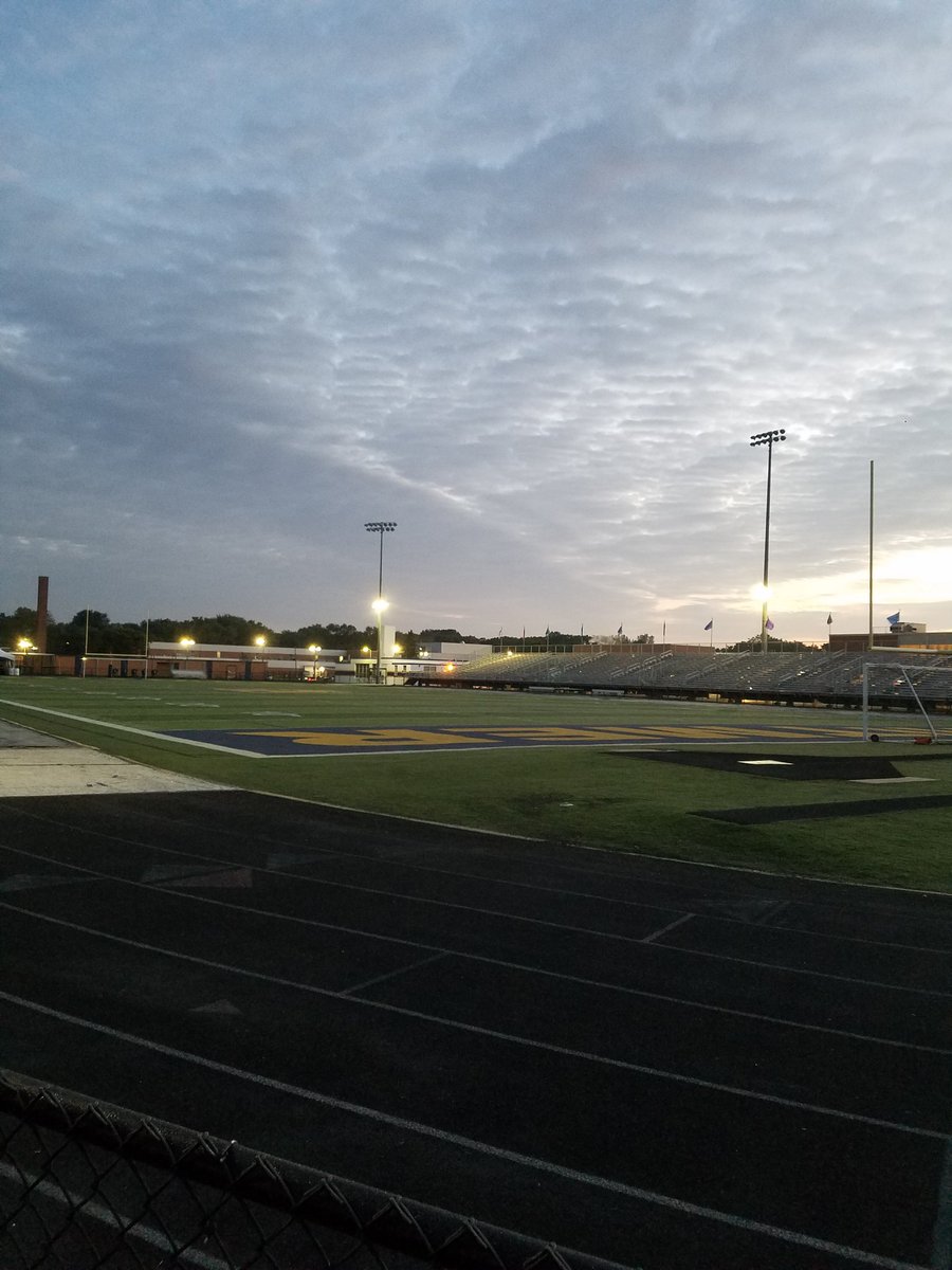 CoachWintersWHS's tweet image. The calm before the storm.  Can't wait to see the jungle packed tonight!