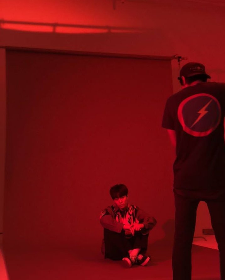 2pmalways's tweet photo. [2PM IG]
#NoWayX #HesNot #APowerIdol #IMean Look how endlessly cute he is even in the red light.
https://t.co/zwUGioa0e1 https://t.co/CBMA7lOUqR
