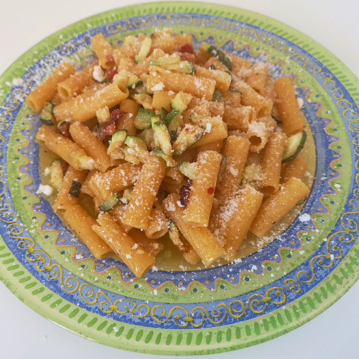 grano_zero's tweet photo. Tortiglioni #zucchine #speck e #zafferano #senzaglutine #pasta #primi #primipiatti #ricettaitaliane #pranzo #buonappetito #buonpranzo #glutenfree #glutenfreepasta #zucchini #glutenfrei #glutenfritt #sansgluten #singluten #granozero 🔝💯🇮🇹 https://t.co/xuVRgjnZa3