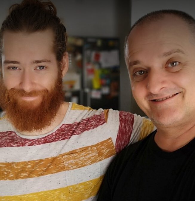 ‘Cadenes’ el nou tema de Mostassa que reivindica la insurgència i resistència pacifica del 1 i el 3 d’octubre. El compromís de la cultura i de Guillem Gené amb la independència. Cridem llibertat youtu.be/NiZXSDx1FVI #RepúblicaCatalana <a href="/tonialba/">TONI ALBÀ ||*||</a>