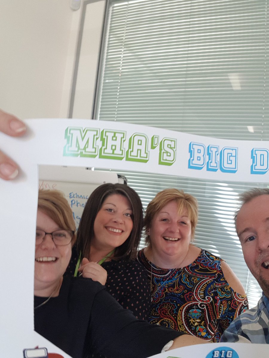 J2wMha's tweet photo. Team photo  #MHABigDayOut https://t.co/P7iBwCVTGJ