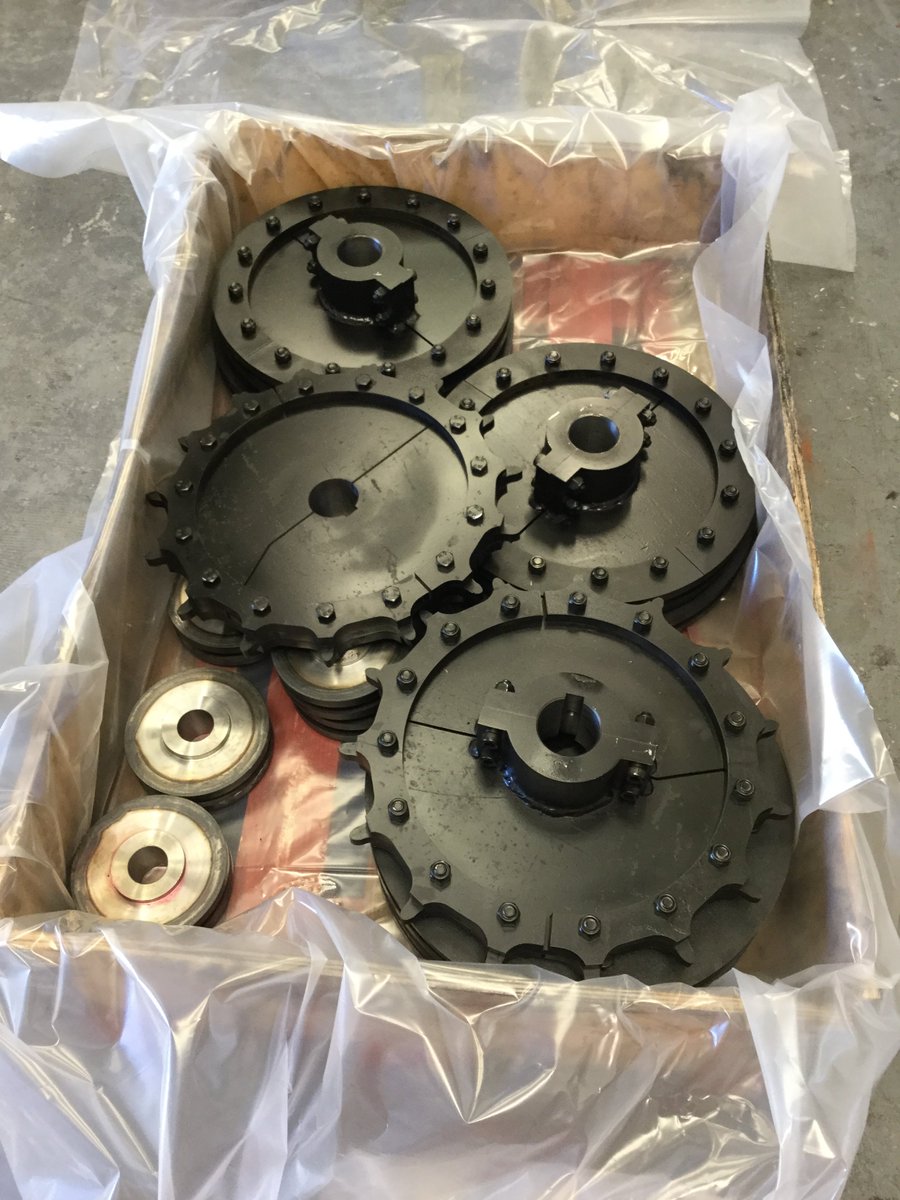 Crownchains's tweet photo. Another #Head #Tail & #Idlers sprocket order about to be dispatched from @Crownchains at #Thirsk ready for installation on a new project early next week.
#ALogicalLink #UKmfg #ManufacturingUK #EngineeringUK #Bulkhandling #RoundLinkChain #ConveyorChain #itsfriday https://t.co/bNEulNpX7F