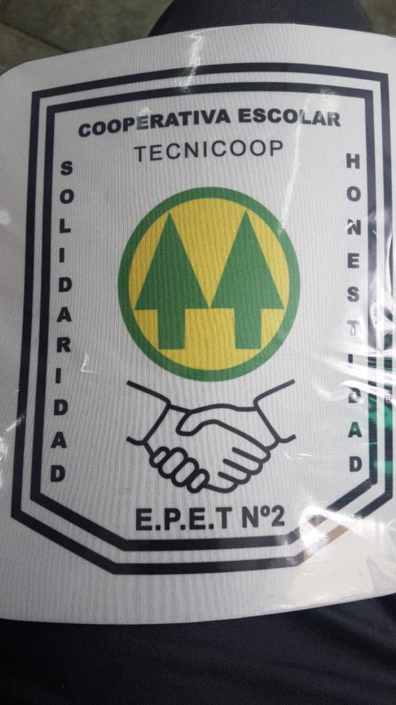 jalbertogalarza's tweet photo. Participando de la Asamblea de Constitución de la Cooperativa Escolar de la #EPET2 de Posadas. Felicitaciones!!!
@misioneseduc @INETetp https://t.co/Crwk3mEp1w