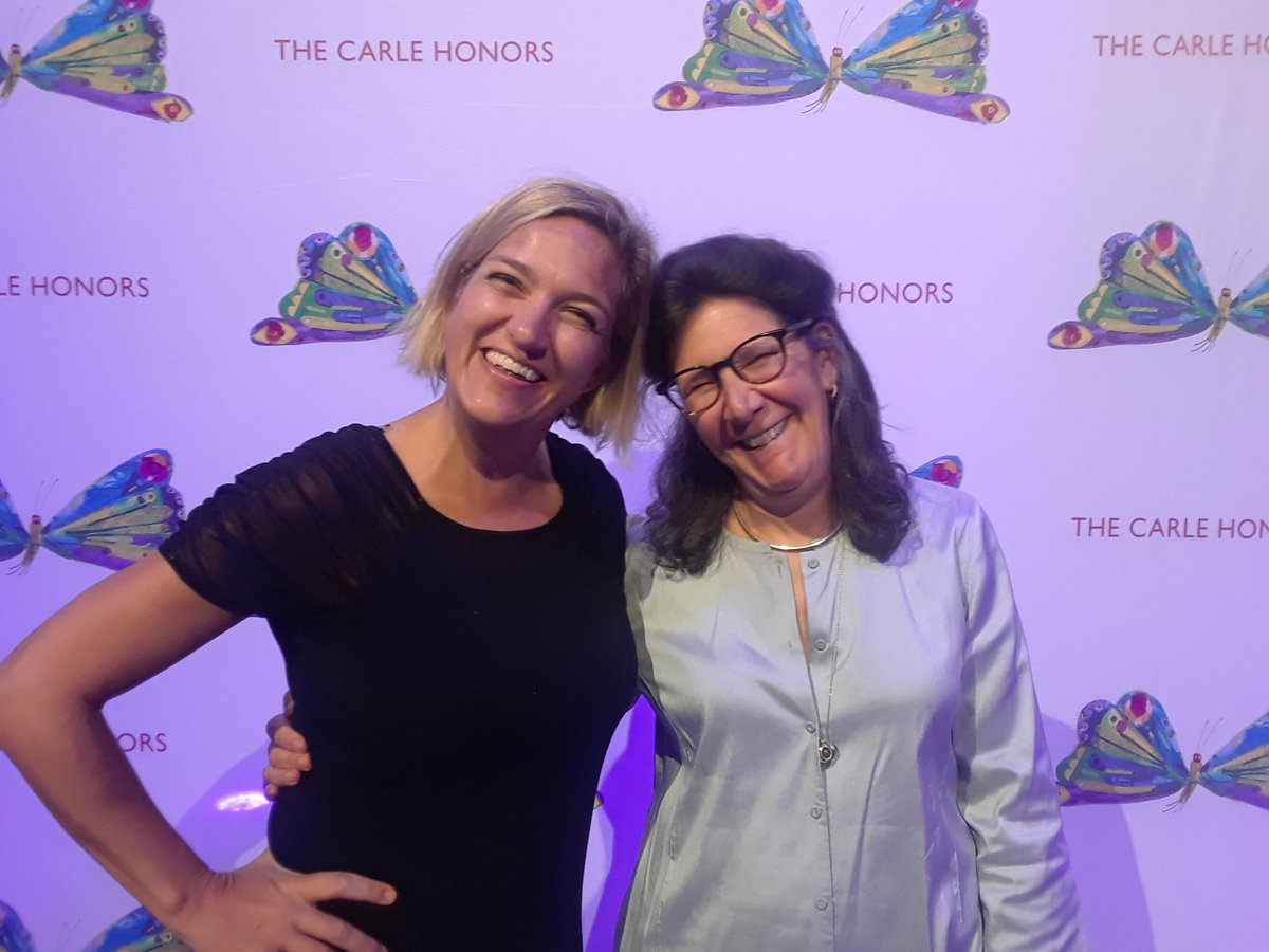 Did you know that a copy of The Very Hungry Caterpillar sells every 30 seconds somewhere in the world? Or that the character was originally going to be a green worm? Last night, I got to attend the #carlehonors with my agent @Lvogesedenstree and hear Eric Carle speak!