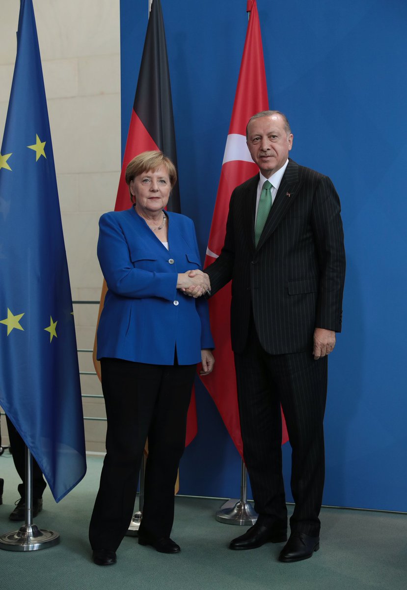 tcbestepe's tweet photo. "AB'ye katılım müzakerelerinin canlandırılması, engellemelere maruz bırakılmadan ilerletilmesini diliyoruz" https://t.co/1CH9gX0uCv https://t.co/6JTdWwuFdl