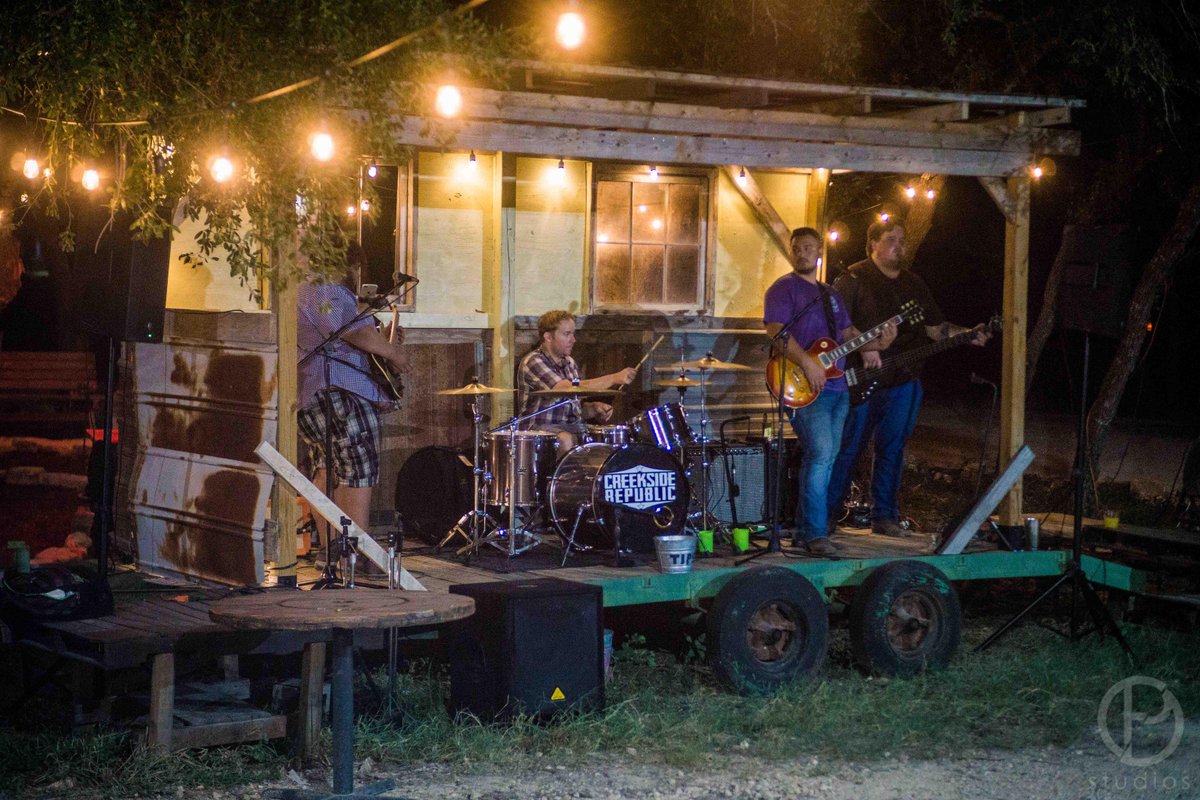 CreekRepublic's tweet photo. What did we do on 8-31? We we’re at the Crystal Creek Distillery drinking some moonshine and jamming like we know how! What are we doing this Saturday? You guys already know! See you at the #AlbumRelease
#countrymusic #crystalcreekdistillery  #templetx #beltontx #releaseparty https://t.co/XAcgVz7pzk