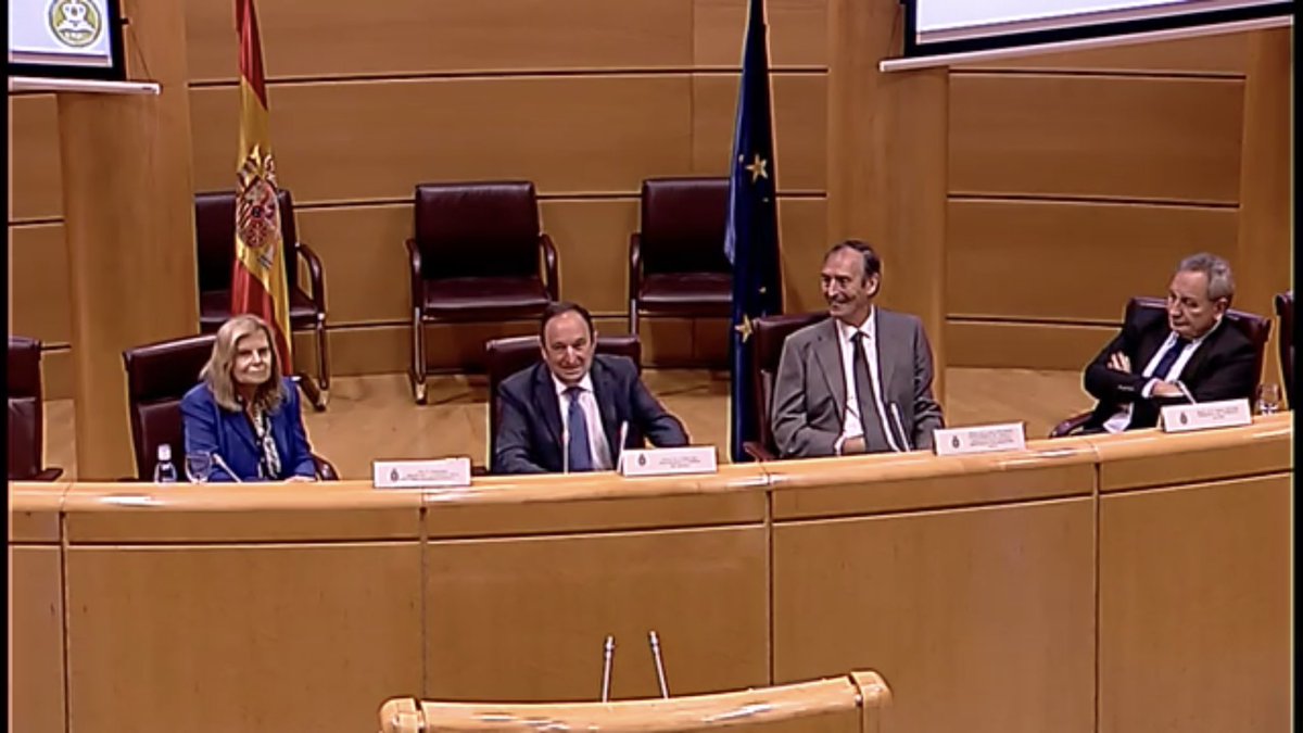 VicePteSENADO's tweet photo. Hoy el VicePte Pedro Sanz ha clausurado el simposio ‘El Español como lengua de creación y de integración’ que se ha celebrado en el @Senadoesp https://t.co/2rooVGKe5X