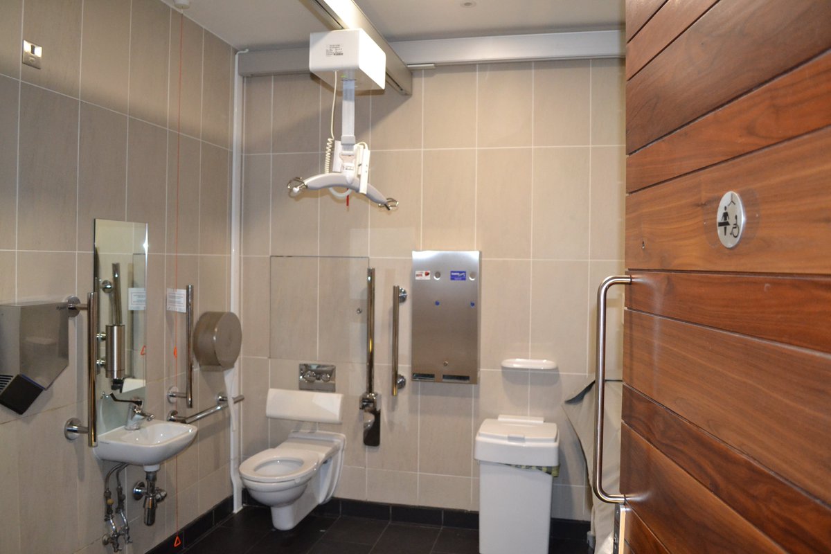 Changing Place toilet at the National Museum of Scotland in Edinburgh! 

editor.wix.com/html/editor/we…

#changingplaces #changingconcepts #campaignforchange