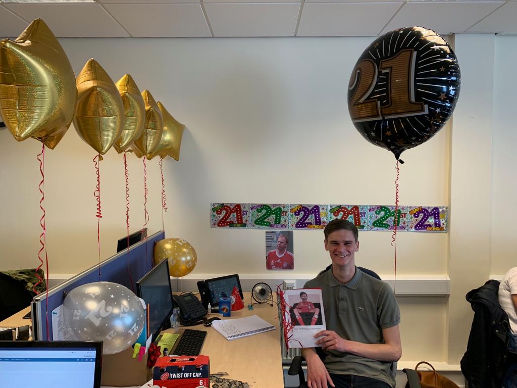 AdvanceConnects's tweet photo. #FridayFeeling #MacmillanCoffeeMorning What a day to be an @ltd_advance team member.. cake and birthday celebration! https://t.co/yKinGYRZol
