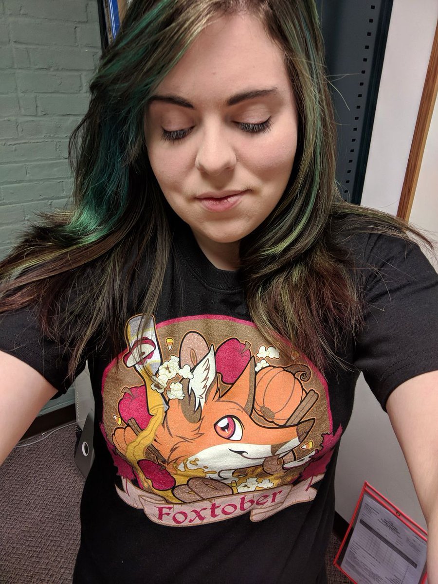 AmmyStarForgi's tweet photo. Foxtober tees came in! #fox #corgibeans #october #furrytees #furryapparel #furpocalypse #autumn #fall #oktoberfest #cider #pumpkins https://t.co/VperrPkj3H