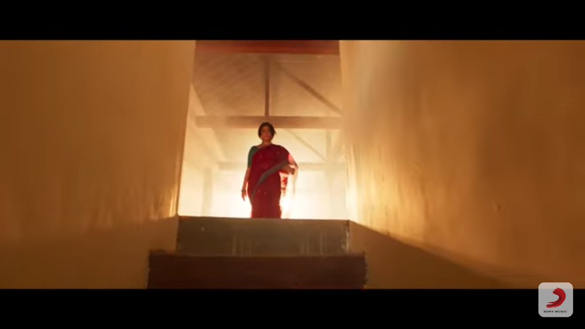forsaleeeeeeeee's tweet photo. Swag level @varusarath 🔥🔥😎

Link:- https://t.co/p5jOTXsczR

#Sandakozhi2FromOct18
#Vishal25
#Sandakozhi2Trailer

@VishalKOfficial @dirlingusamy @thisisysr @KeerthyOfficial @VffVishal https://t.co/90YrRZaklC