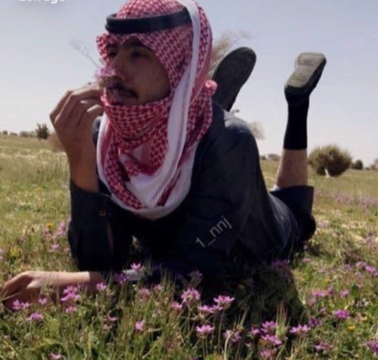 temotc9's tweet photo. احلى هاشتاق صراحه 
#الا_ريم_لاتزعلونها https://t.co/e0eK8CLy7o